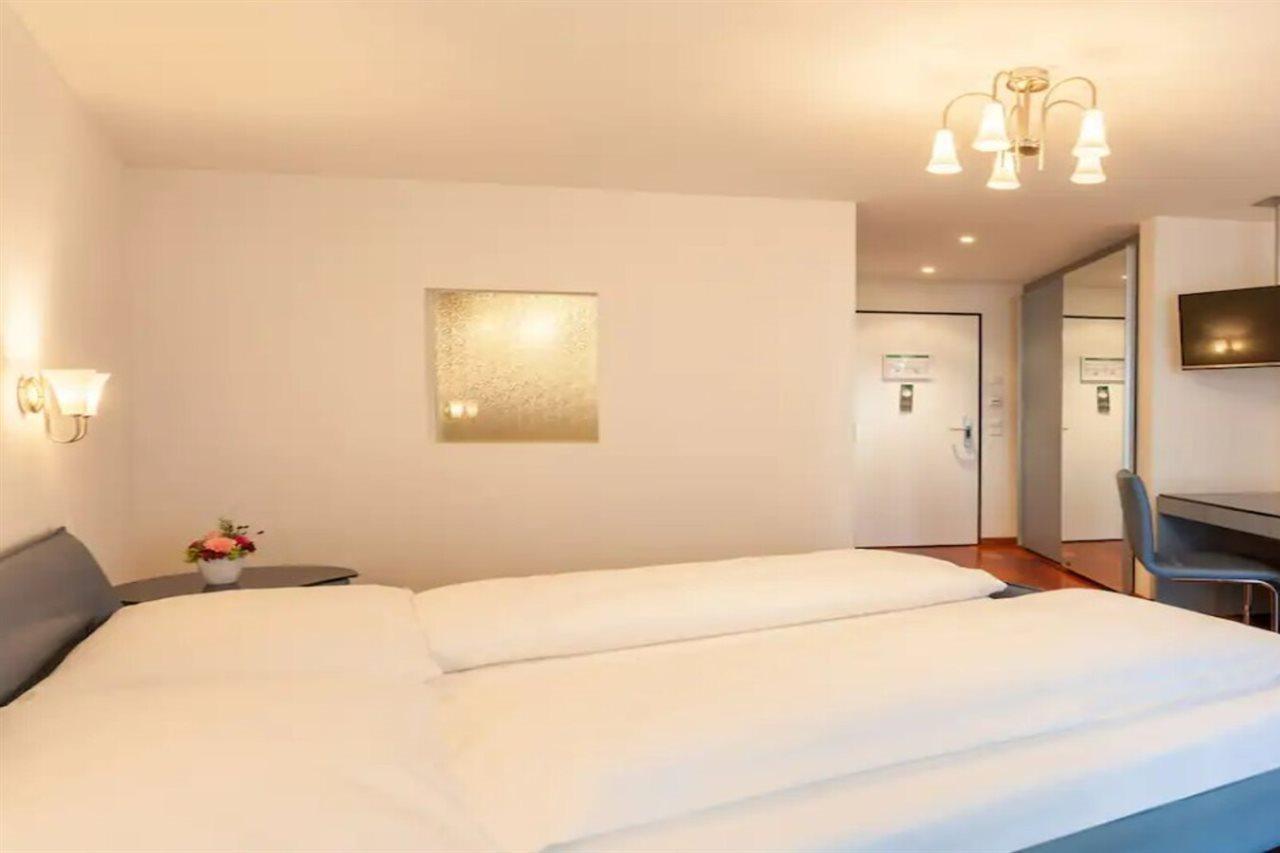 Weisses Roessli Swiss Quality Hotel Brunnen Exterior photo