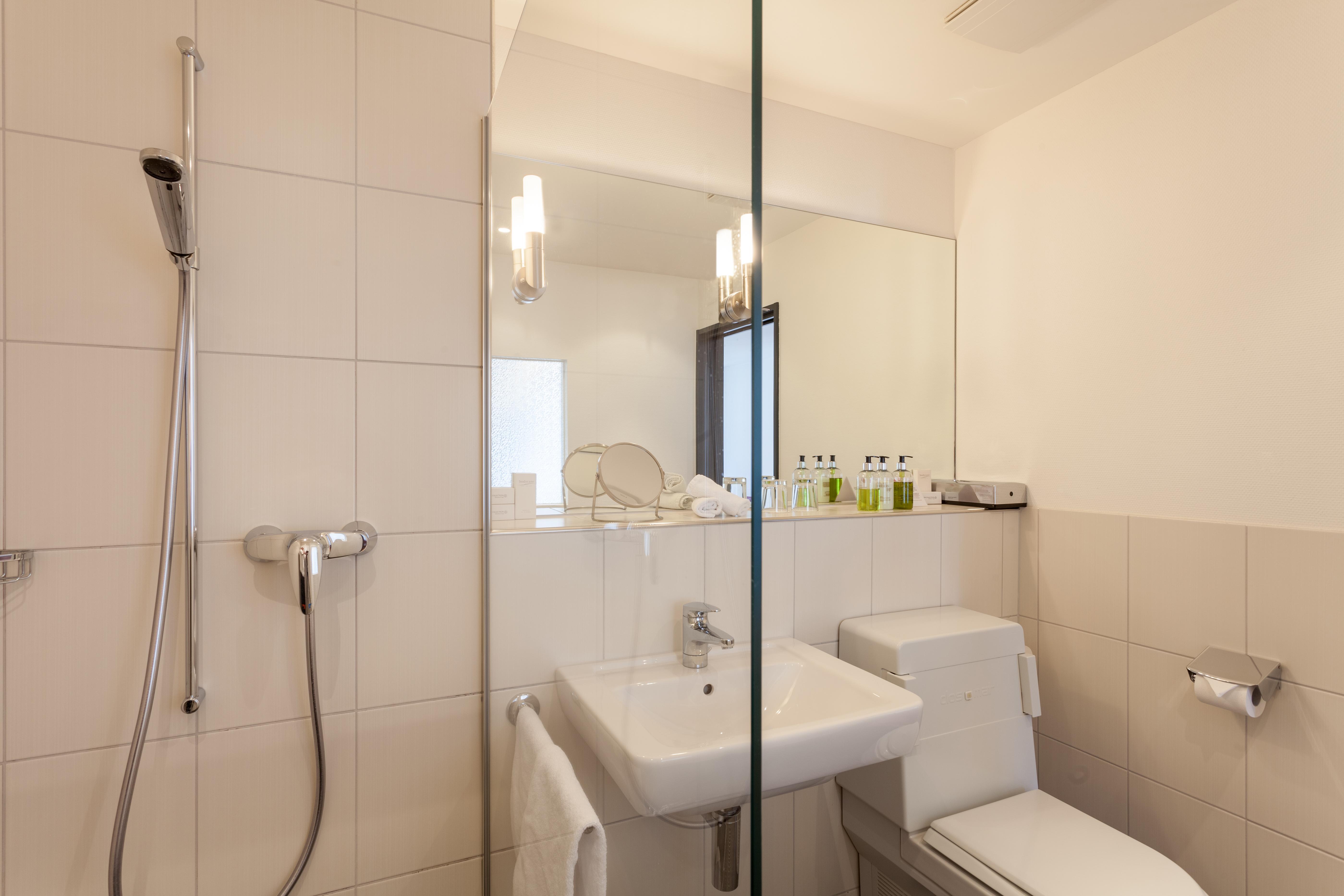Weisses Roessli Swiss Quality Hotel Brunnen Exterior photo