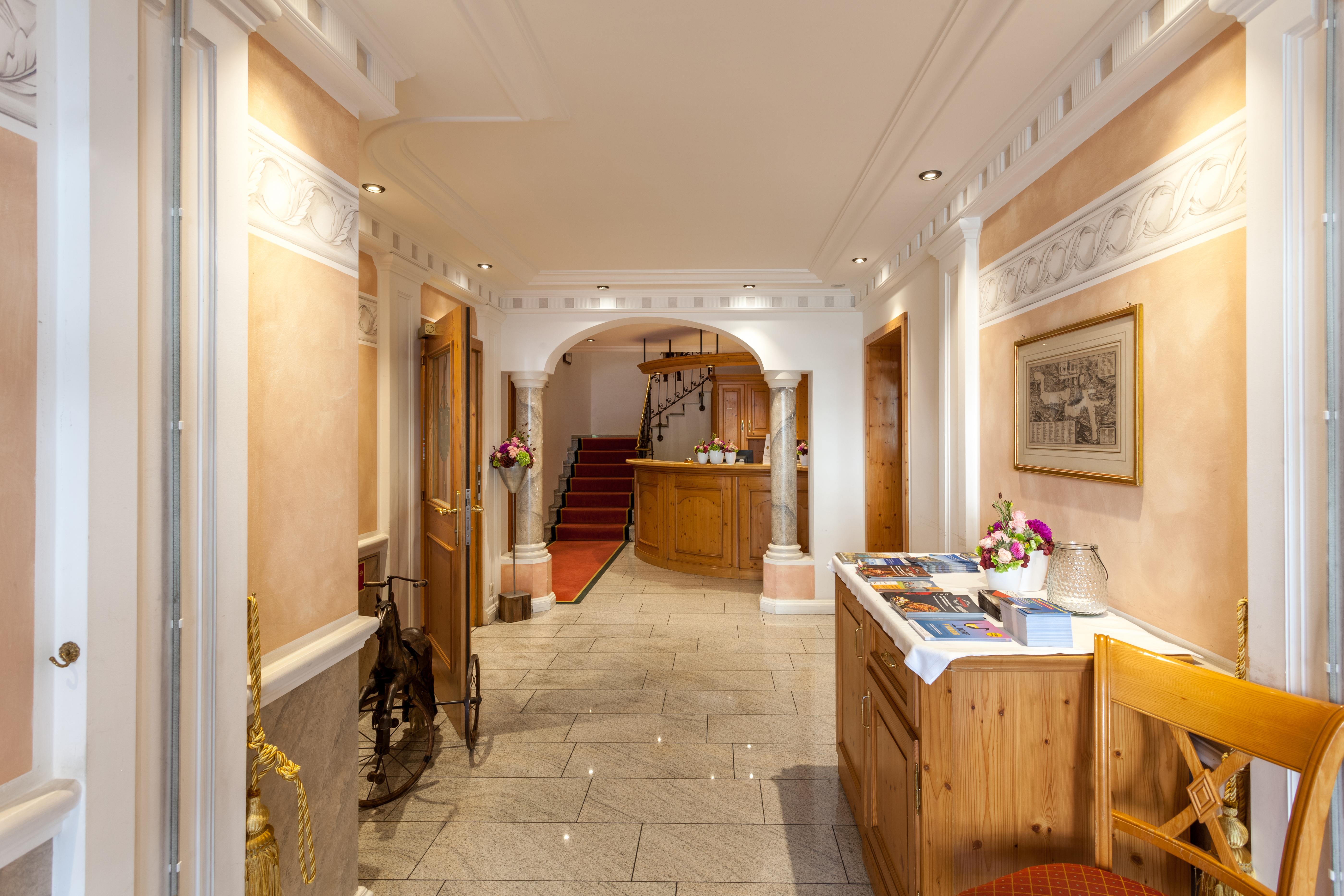 Weisses Roessli Swiss Quality Hotel Brunnen Exterior photo